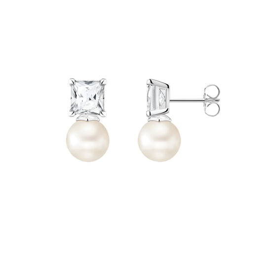 Freshwater Pearl with White Stone
